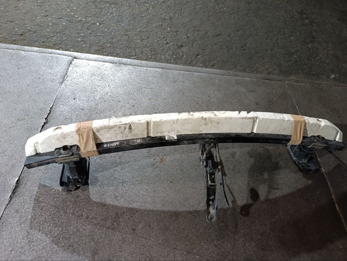 Жесткость бампера на Toyota Alphard ANH20W Фото 14