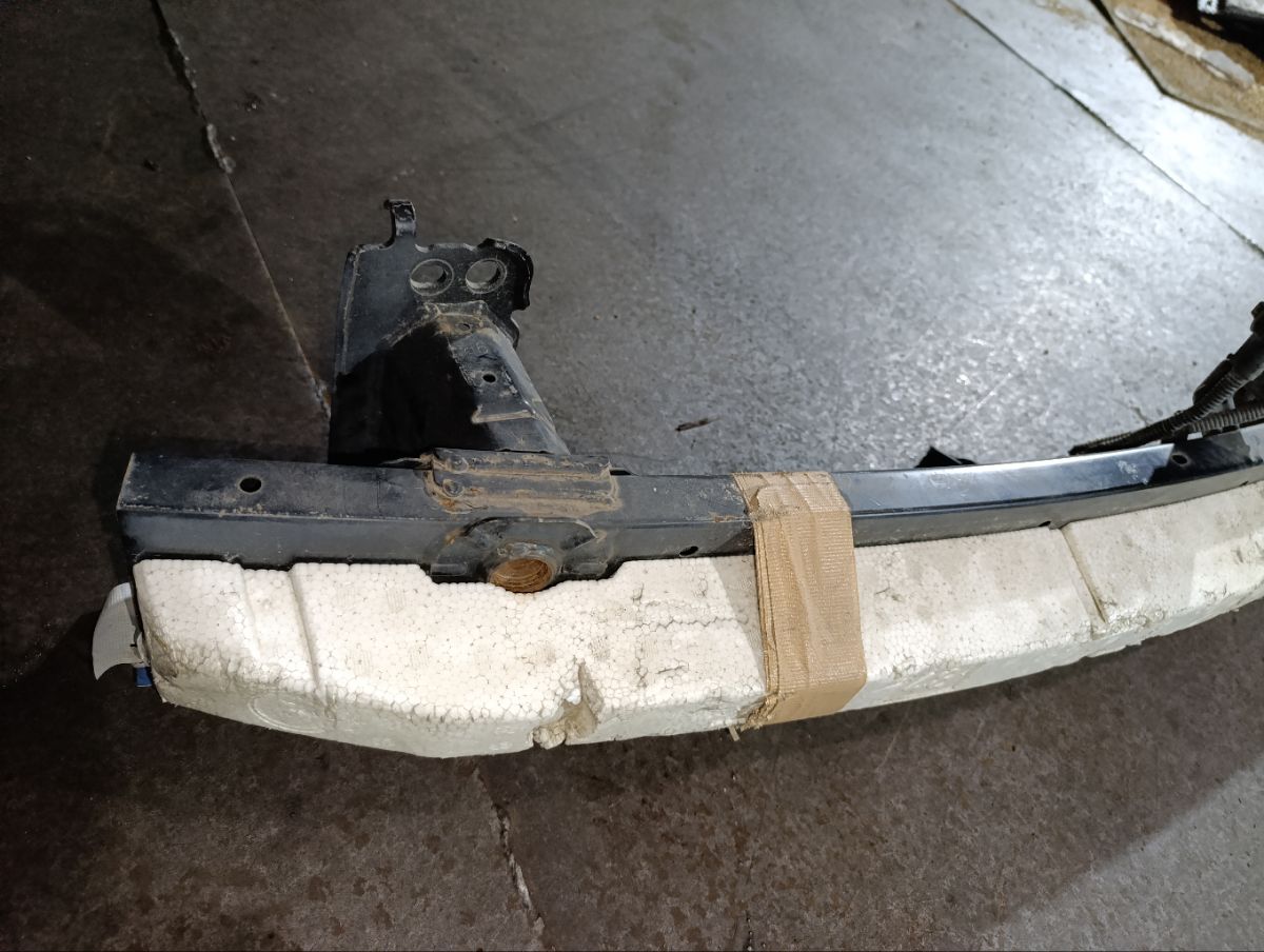 Жесткость бампера на Toyota Alphard ANH20W Фото 3