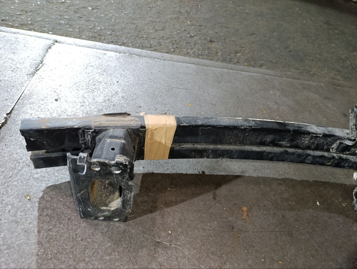 Жесткость бампера на Toyota Alphard ANH20W Фото 6