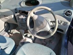 Ремень безопасности на Toyota Vitz SCP10 Фото 2