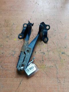 Крепление капота 53410-52010, 53420-52010 на Toyota Vitz SCP10 Фото 4