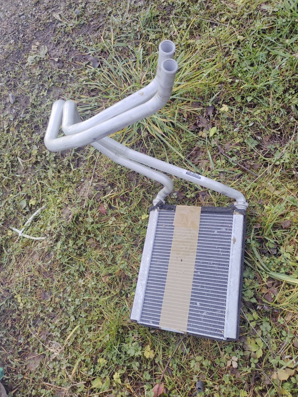 Радиатор печки на Toyota Corolla Spacio ZZE122N 1ZZ-FE Фото 4