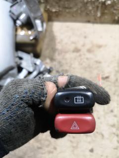 Кнопка аварийной остановки на Suzuki Escudo TD32W Фото 3