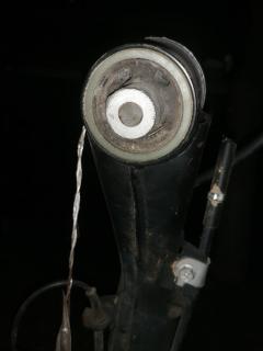 Балка подвески на Suzuki Alto HA36S R06A Фото 7