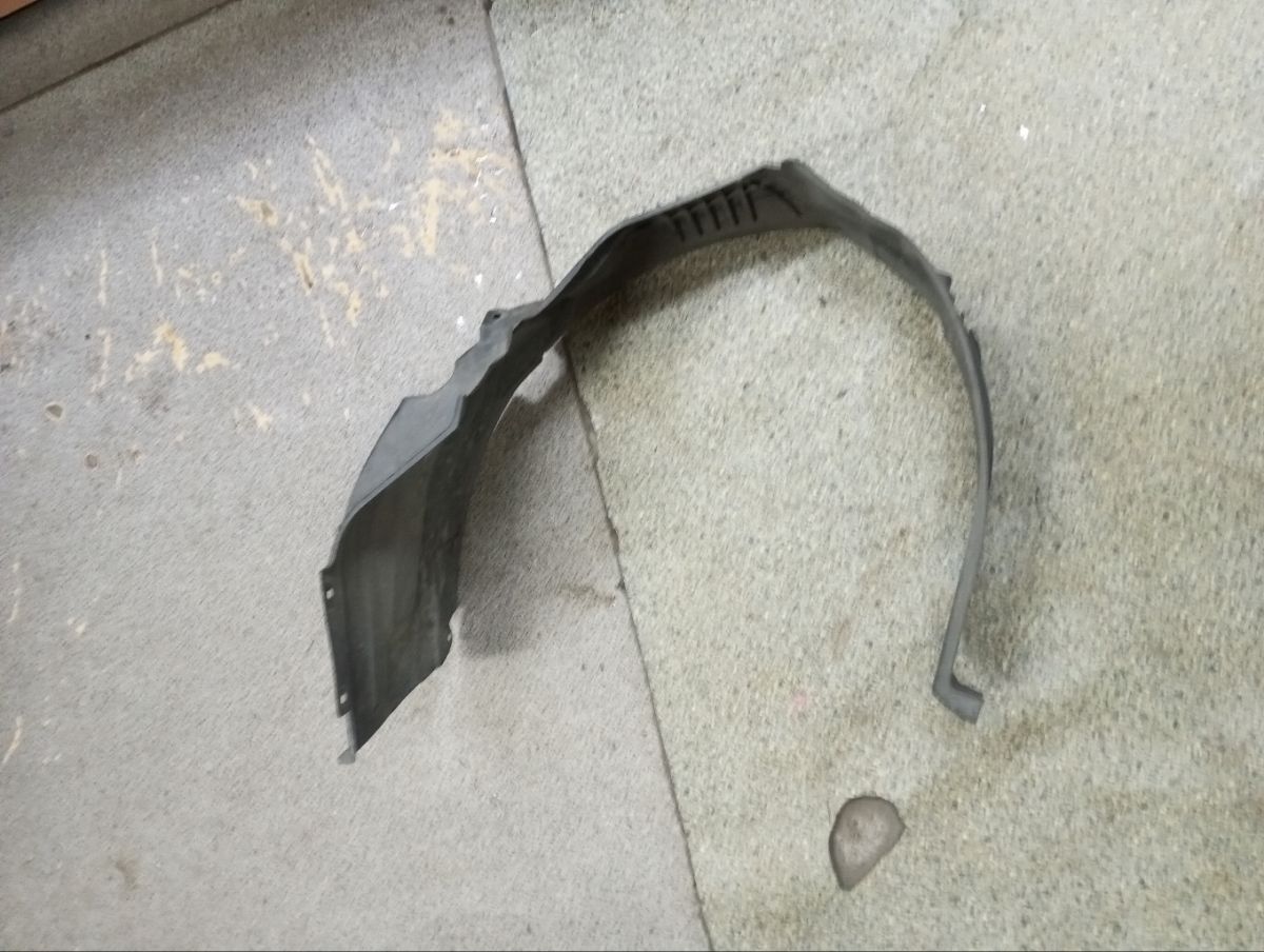 Подкрылок на Suzuki Alto HA36S R06A Фото 3