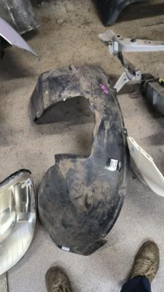 Подкрылок 30763615 на Volvo Xc90 CZ B5254T2 Фото 2