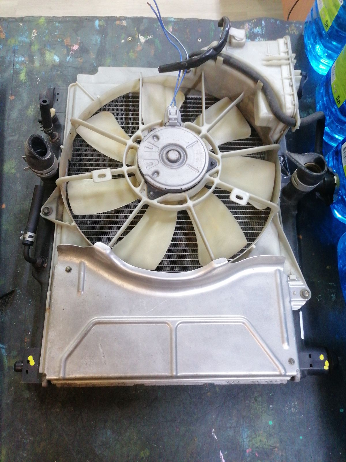 Радиатор ДВС 16400-0J010, 16400-0J020, 16400-0J050, 16400-23080, 16400-23090, 16400-23091, 16400-23100, 16400-23110, 16400-23111, 16400-23140, 16400-23150, 164002308087, 164002310087, 64789А, 64801, FX-036-0991, FX-036-0991A, TD-036-0991, TD-036-0991A на Toyota Vitz SCP10 1SZ-FE Фото 13