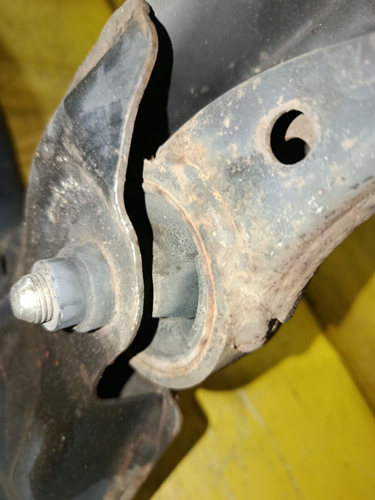 Балка под ДВС на Honda Civic EU3 D17A Фото 2