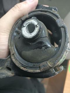 Подушка двигателя на Honda Stepwgn RF3 K20A Фото 3