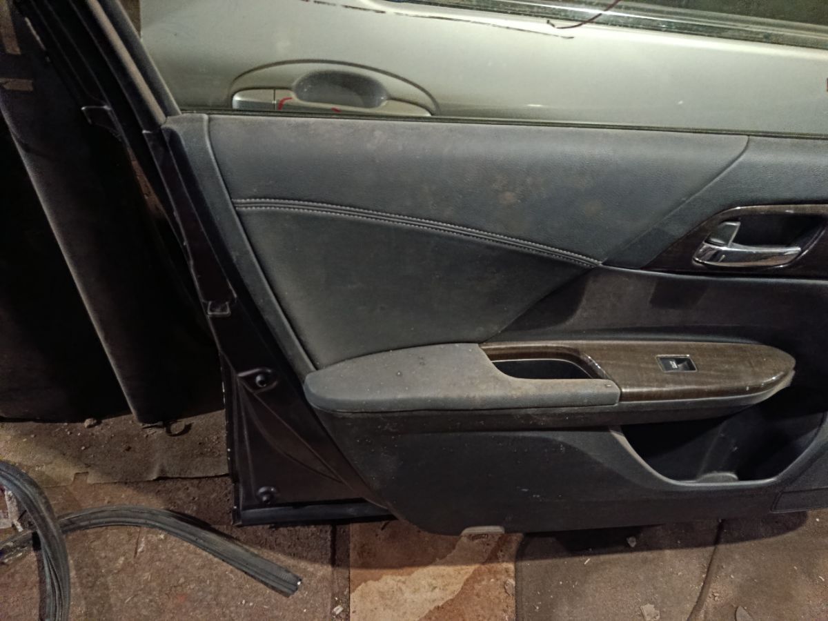 Дверь боковая на Honda Accord CR6 Фото 18
