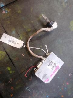 Блок розжига ксенона на Toyota Alphard ANH10W Фото 4