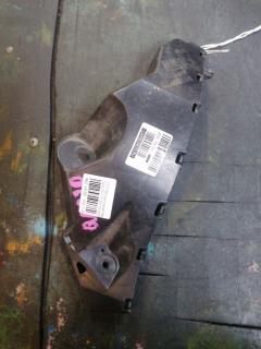 Крепление бампера 52115-B1020 на Toyota Bb QNC20 Фото 3