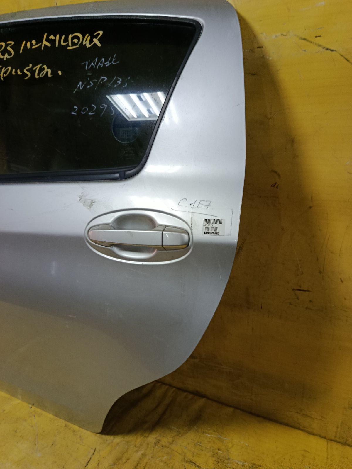 Дверь боковая на Toyota Vitz KSP130 Фото 2