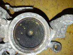 Подушка двигателя на Nissan X-Trail NT31 MR20DE Фото 2