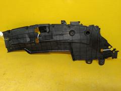 Защита замка капота 53795-05010, 53141-05030 на Toyota Avensis AZT250 1AZ-FSE Фото 3