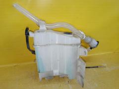 Бачок омывателя на Toyota Voxy ZRR75G большой 060851-073