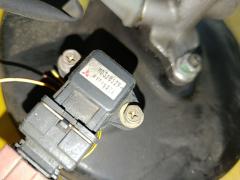 Главный тормозной цилиндр MR370247 на Mitsubishi Pajero Io H66W 4G93 Фото 3
