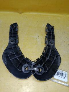 Крепление бампера на Toyota Corolla Fielder ZRE144G 52116-12400  52115-12400, Переднее расположение
