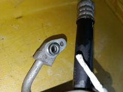 Шланг кондиционера на Toyota Vitz SCP10 1SZ-FE Фото 6