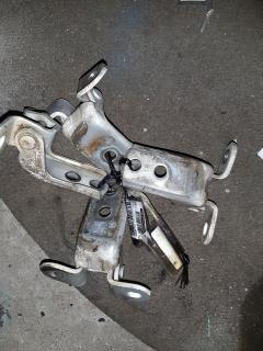 Петля двери шарнирная на Toyota Mark Ii GX115 Фото 3