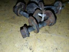 Болт эксцентриковый 48190-22030 на Toyota Mark Ii GX105 1G-FE Фото 4