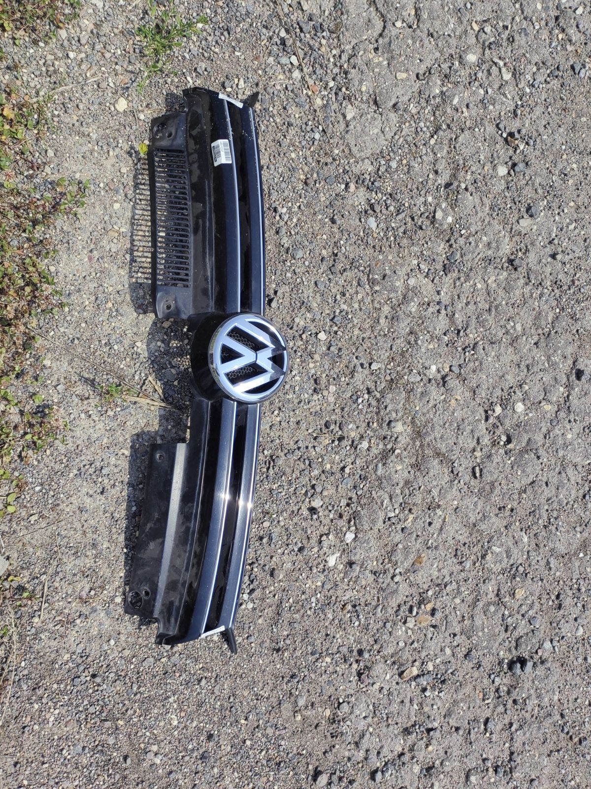 Решетка радиатора 1K9853651A на Volkswagen Golf Vi 5K Фото 7