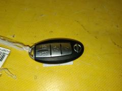Ключ двери на Nissan Serena C25