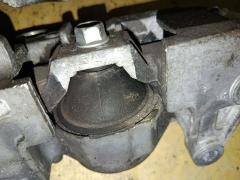Подушка двигателя на Nissan X-Trail NT31 MR20DE Фото 3