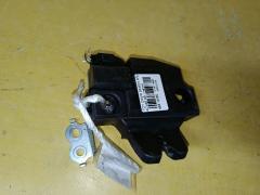 Замок крышки багажника на Toyota Camry ACV45