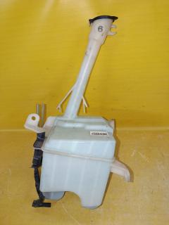 Бачок омывателя 85315-13080 на Toyota Corolla Fielder NZE144G Фото 2