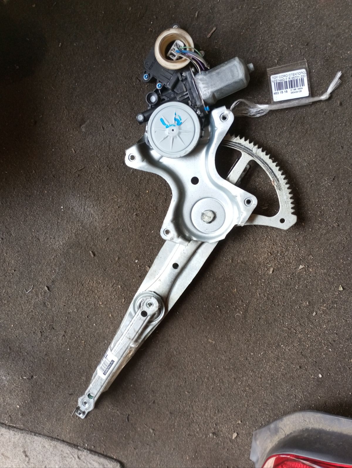 Стеклоподъемный механизм 85701-33010 на Toyota Corolla Fielder NZE144G Фото 4