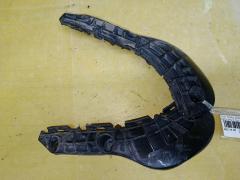 Крепление бампера на Toyota Corolla Fielder NZE141G 52115-12440  52116-12400, Переднее расположение