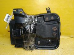 Подставка под аккумулятор на Toyota Corolla Fielder NZE144G Фото 2