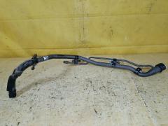 Заливная горловина топливного бака 77201-28282 на Toyota Noah ZRR75G 3ZR-FE Фото 1