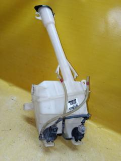 Бачок омывателя 85315-13080 на Toyota Corolla Fielder ZRE144G Фото 2