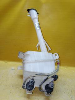 Бачок омывателя 85315-13080 на Toyota Corolla Fielder ZRE144G Фото 2