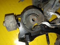 Подушка двигателя на Toyota Corolla Fielder ZRE144G 2ZR-FE Фото 2