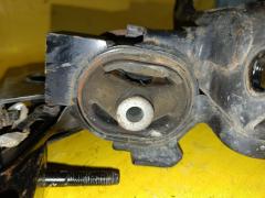Подушка двигателя на Toyota Corolla Fielder ZRE144G 2ZR-FE Фото 3