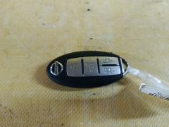Ключ двери на Nissan Serena C25