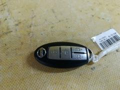 Ключ двери на Nissan Serena C25