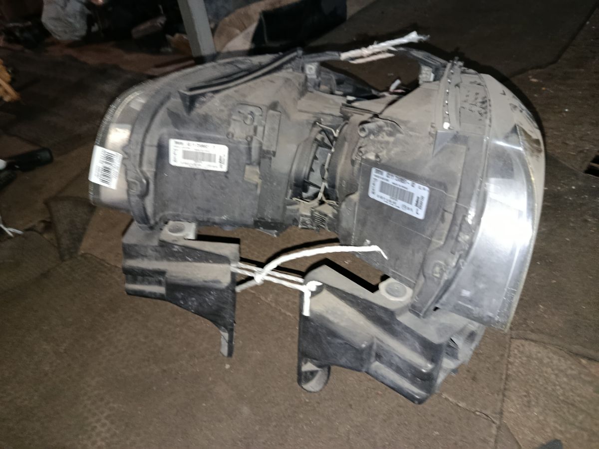 Фара WBAUE32080E118010 6311724965102, 6311724965201 на Bmw 1-Series E87-UE32 Фото 15