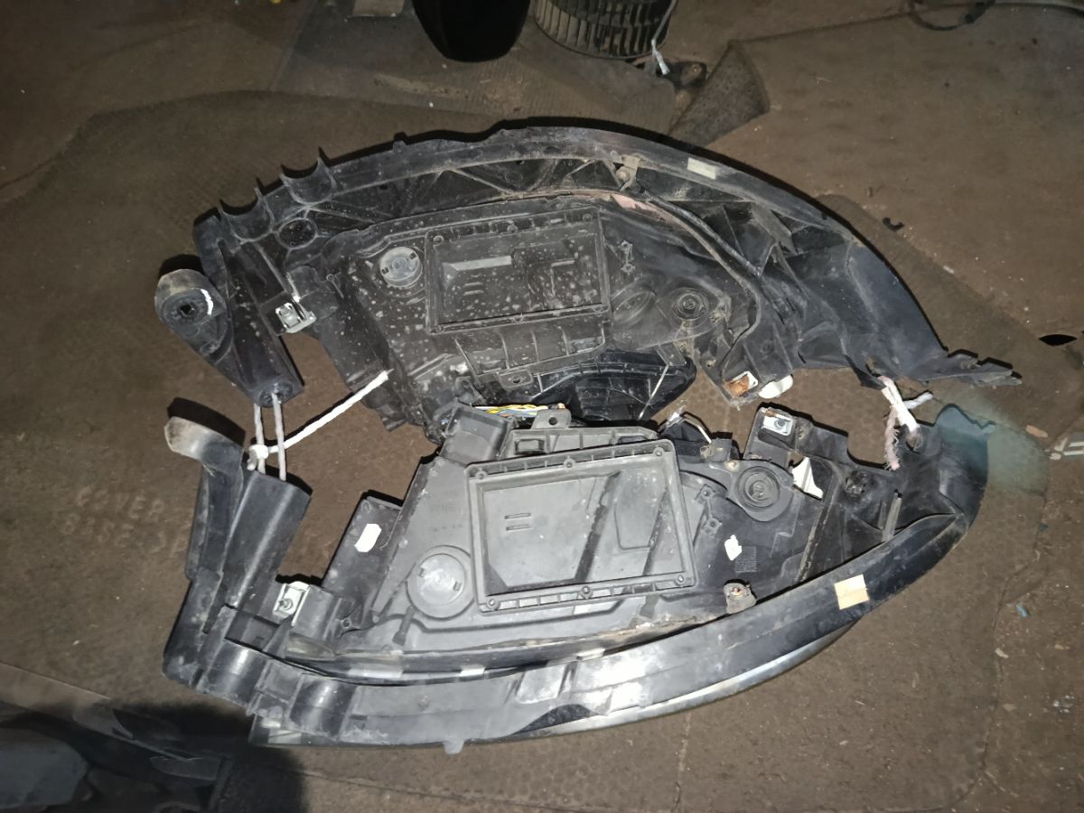 Фара WBAUE32080E118010 6311724965102, 6311724965201 на Bmw 1-Series E87-UE32 Фото 16