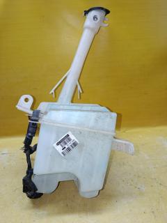 Бачок омывателя на Toyota Corolla Fielder NZE144G 85315-13080