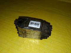Тормозные колодки на Toyota Corolla Fielder NZE144G 1NZ-FE, Переднее расположение
