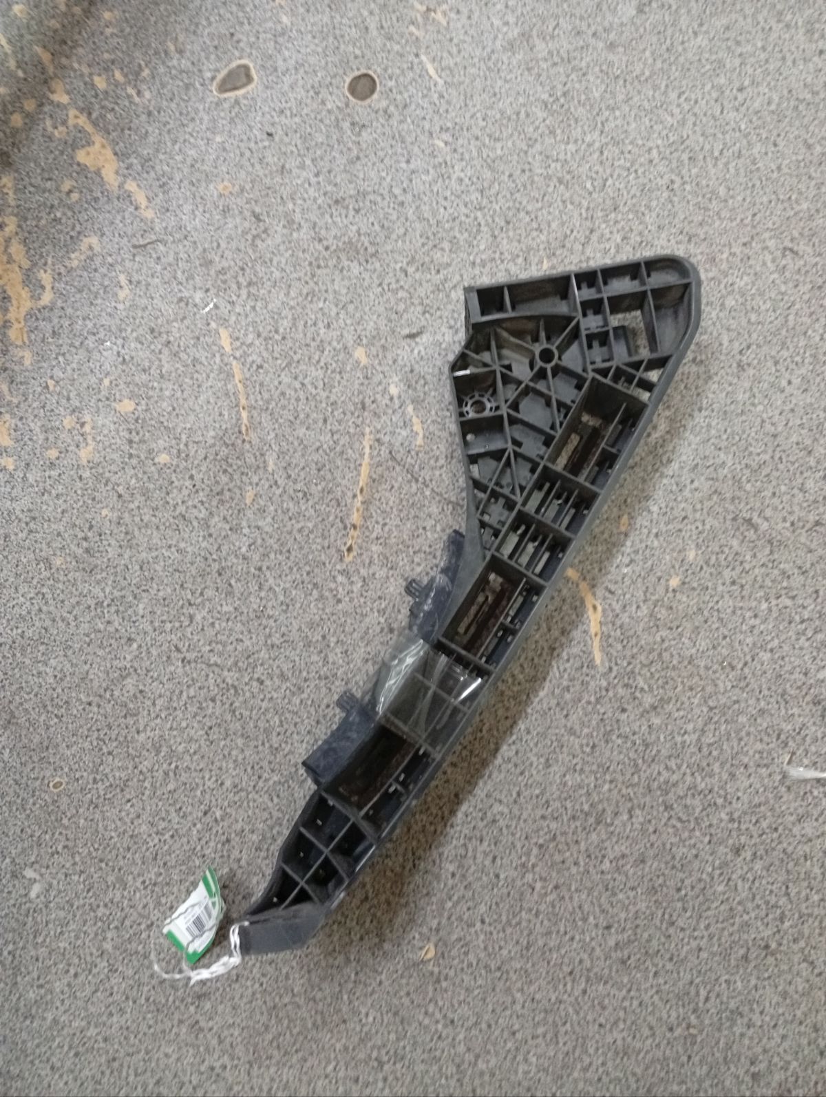 Крепление бампера 71198-SFM-003 на Honda Freed Spike GB3 Фото 2