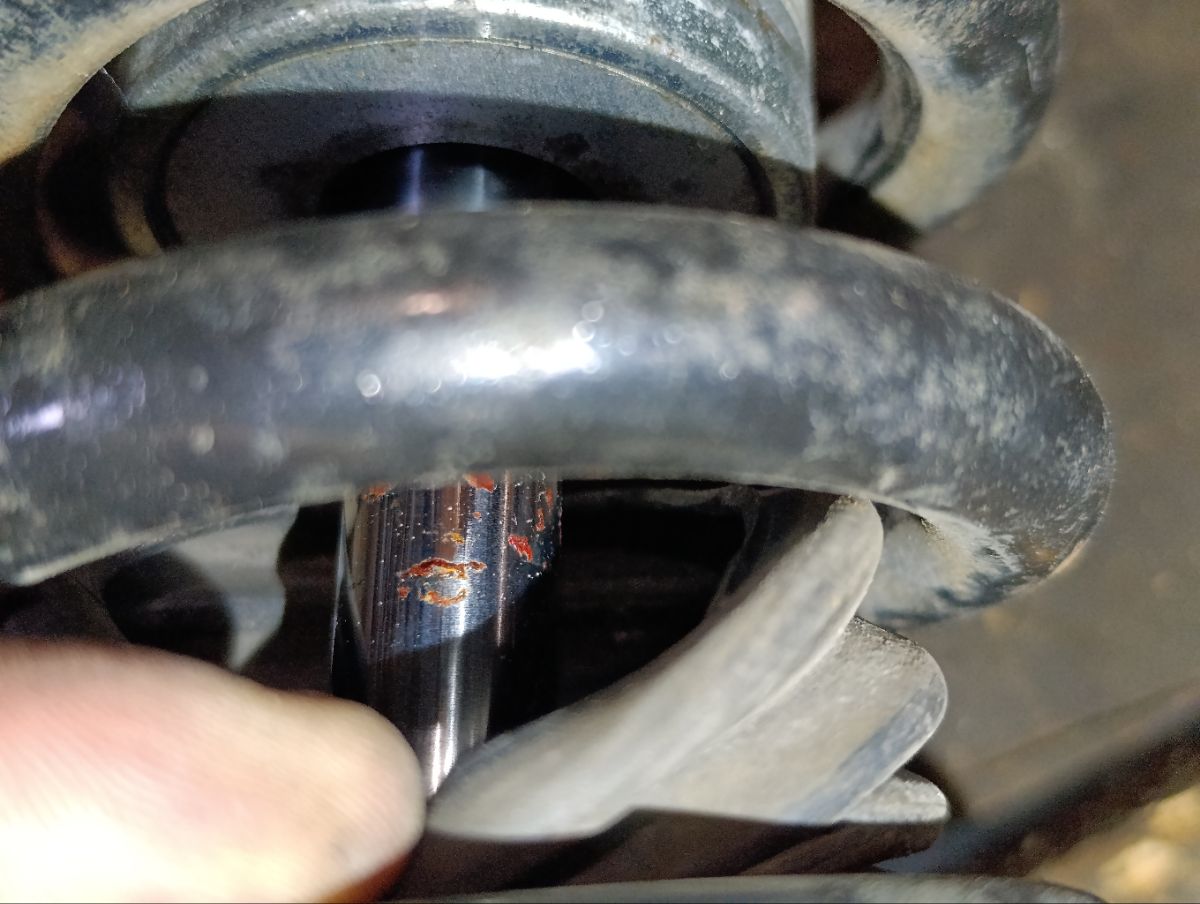 Стойка амортизатора на Toyota Crown GRS182 3GR-FSE Фото 23