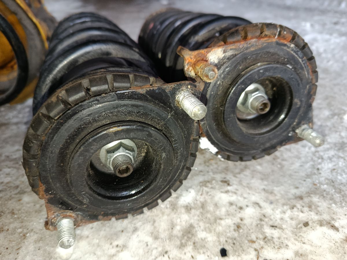 Стойка амортизатора на Subaru Legacy Wagon BP5 EJ20X Фото 4