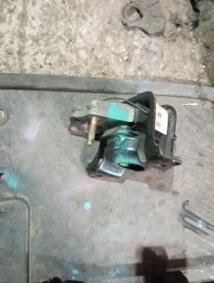 Подушка двигателя на Toyota Vitz SCP10 1SZ-FE Фото 9