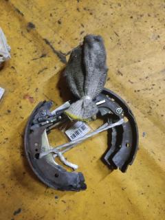 Тормозные колодки 04495-52010, 04495-59010, T2350, TD-086-2350S, TDS2350 на Toyota Vitz SCP10 1SZ-FE Фото 3