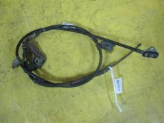 Тросик стояночного тормоза на Toyota Probox NCP51V 1NZ-FE 46420-52110  46420-52111, Правое расположение